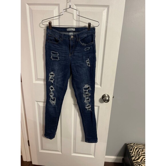 Mudd Skinny Distressed Jeans Size 9 - Picture 1 of 6